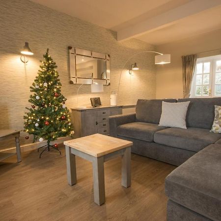 Eyam Cottage - Darwin Lake Holiday Village Μάτλοκ Εξωτερικό φωτογραφία